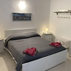 Aurora Apartment Bari