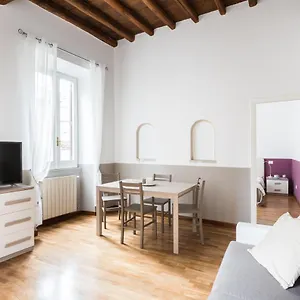 A World Aparts - 105 Pellegrino Apartment Rome